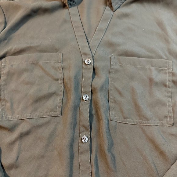 Maurices Womens Roll Sleeve Long Button Front Collared Blouse, Size 1X - Picture 4 of 7